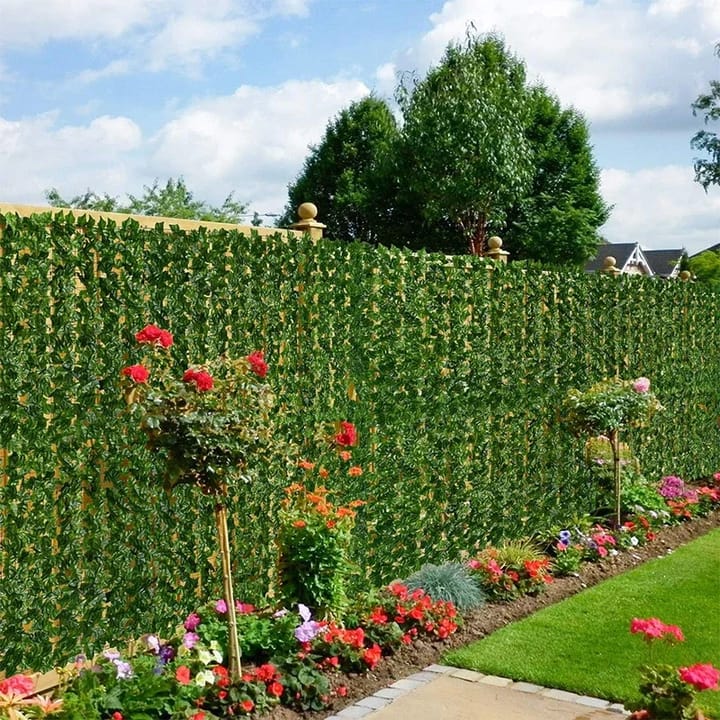 Ivy Leaf Grid Privacy Screen