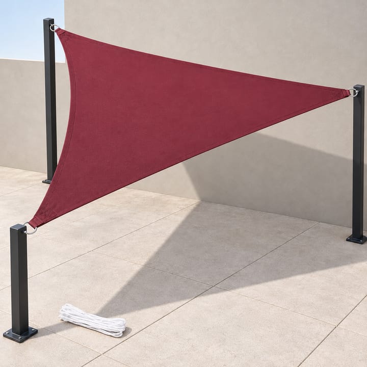 Harbor Triangle Canvas Shade Sail in Wine red