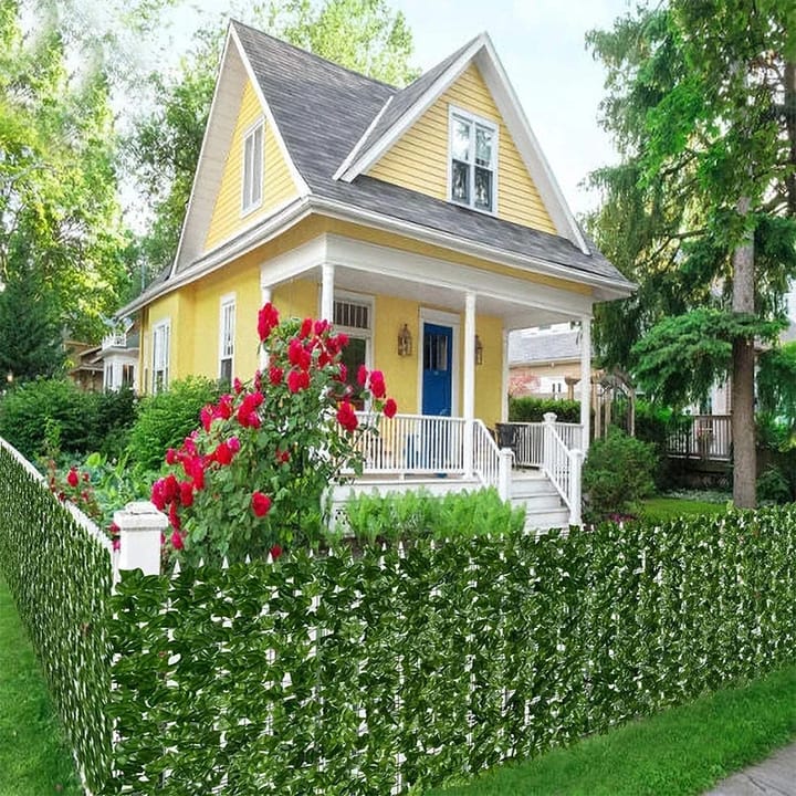 Ivy Leaf Grid Privacy Screen